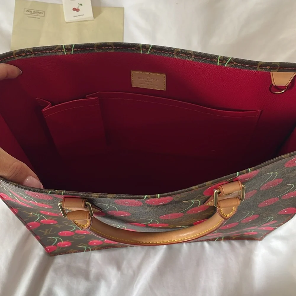 Takashi Murakami X Louis Vuitton Monogram Cerises Sac Plat - Picture 13 of 17